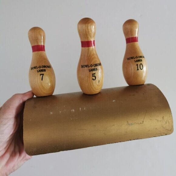 Vintage Wooden Bowling Pins Trophy, Bowl-O-Rama Lanes - Picture 7 of 9